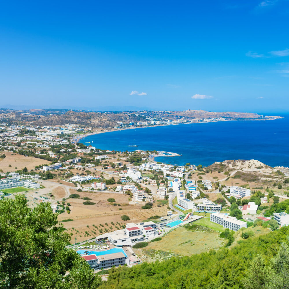 Panoramsicht Faliraki mit Stränden, Rhodos, Griechenland