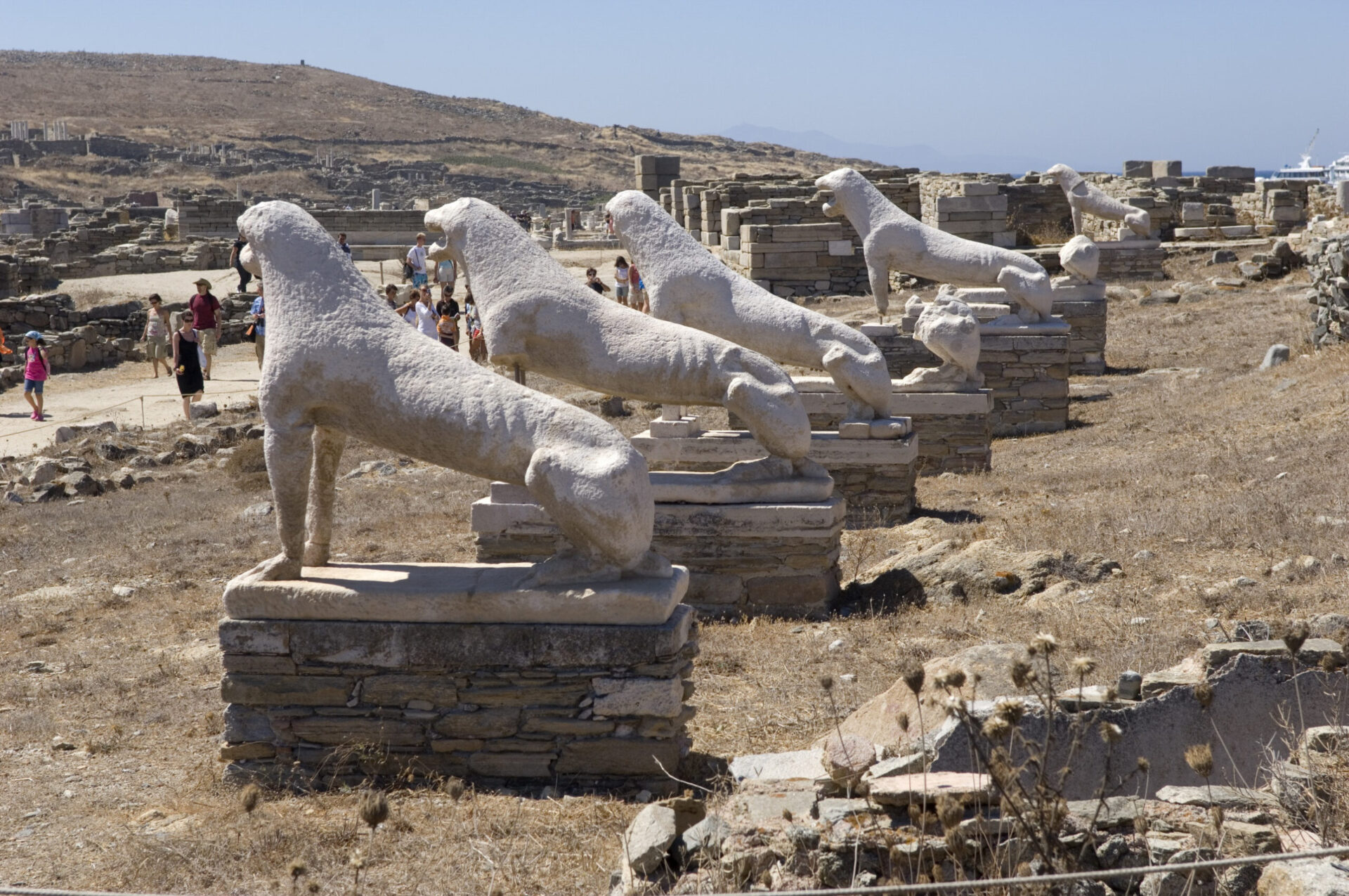 Löwenreihe auf der Insel Delos, Griechenland Löwenreihe auf der Insel Delos, Griechenland