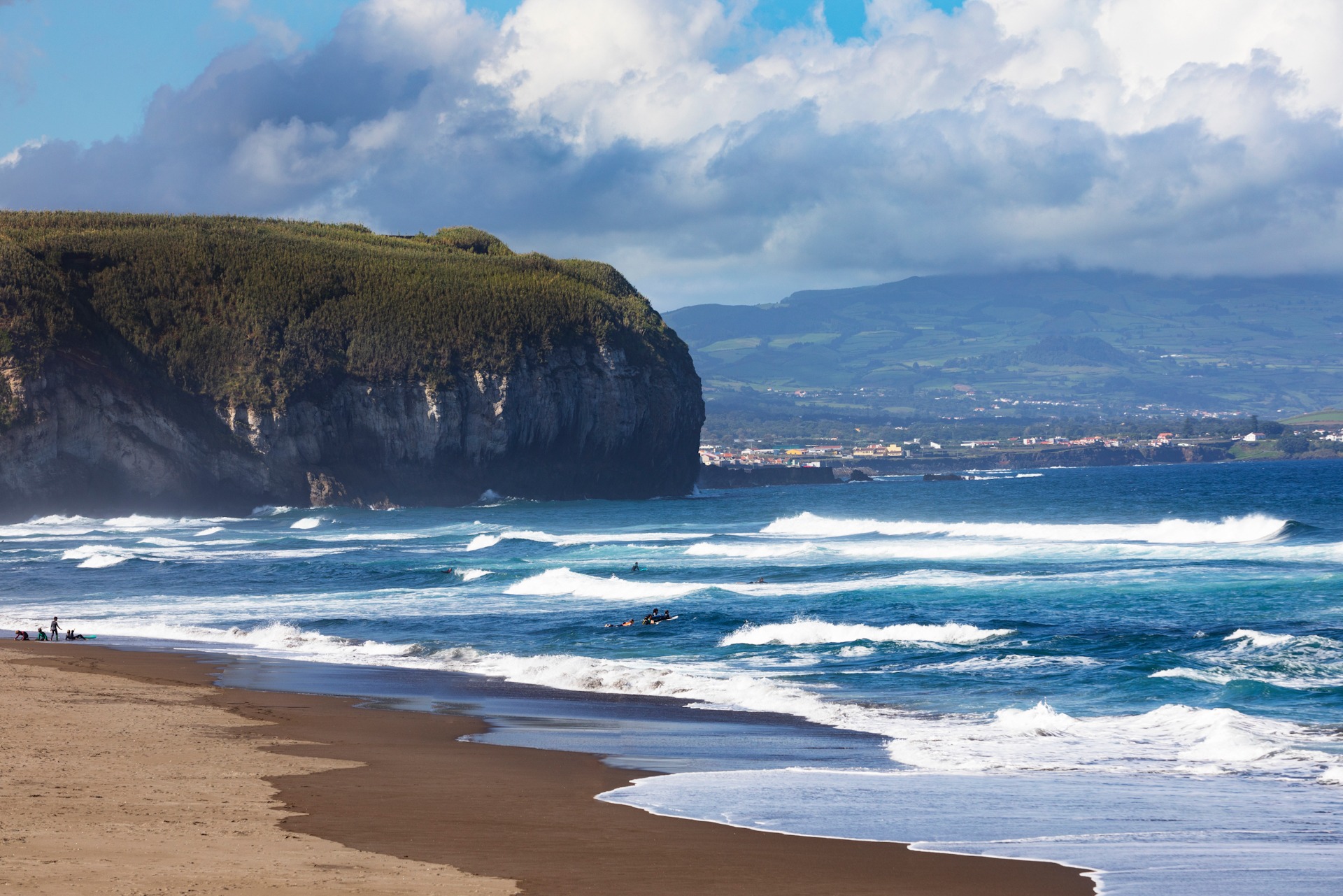 Sandstrand Praia de Santa Barbara bei Ribeira Grande, Insel Sao Azoren
