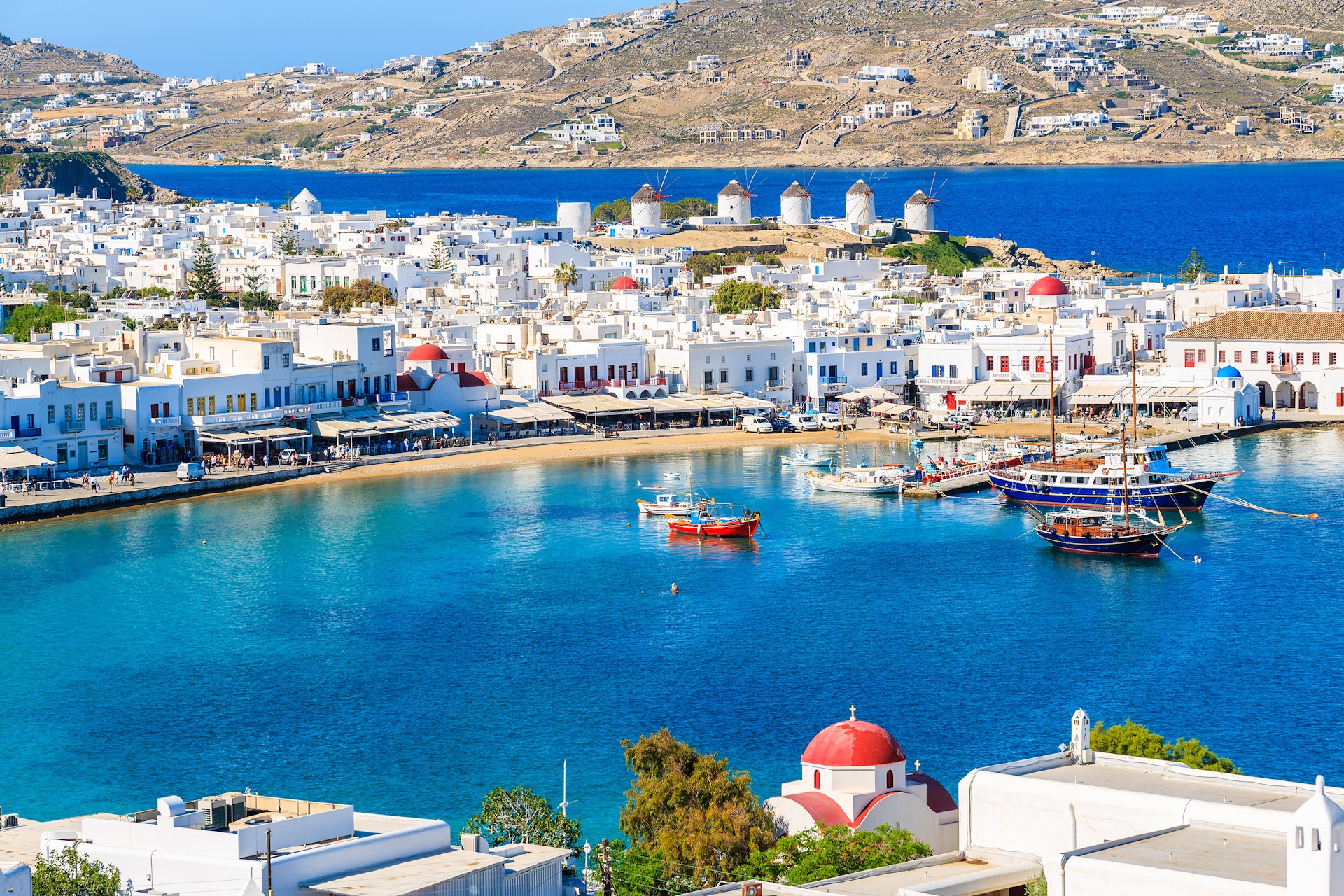 A view of Mykonos port with boats, Cyclades islands, Greece 1920x1280 b A view of Mykonos port with boats, Cyclades islands, Greece