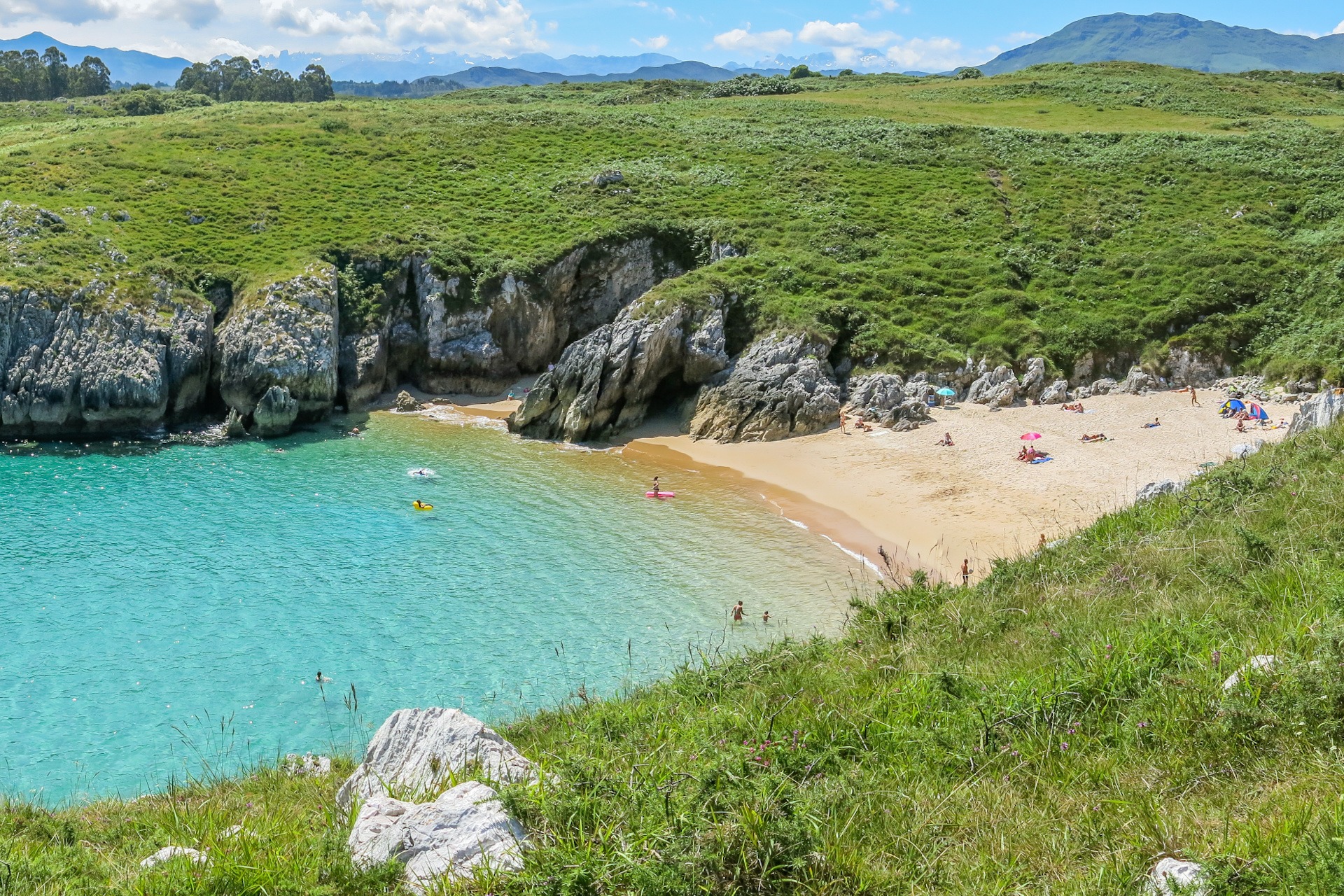 Scenic coastline at Cabo de Mar, between Llanes and Ribadesella, Asturien