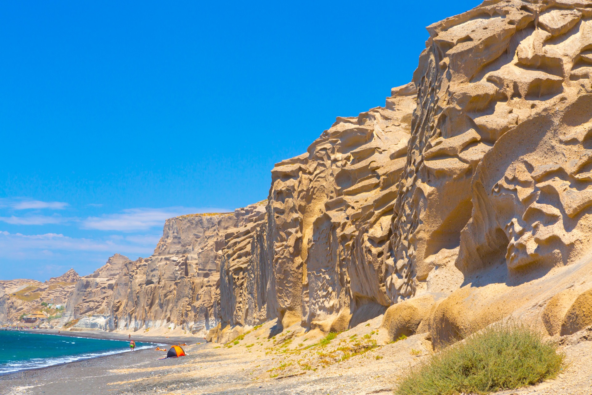 Beautiful Naturist beach with volcanic mountains. Vlychada beach, Santori 1920x1280 sp Beautiful Naturist beach with volcanic mountains. Vlychada beach, Santori