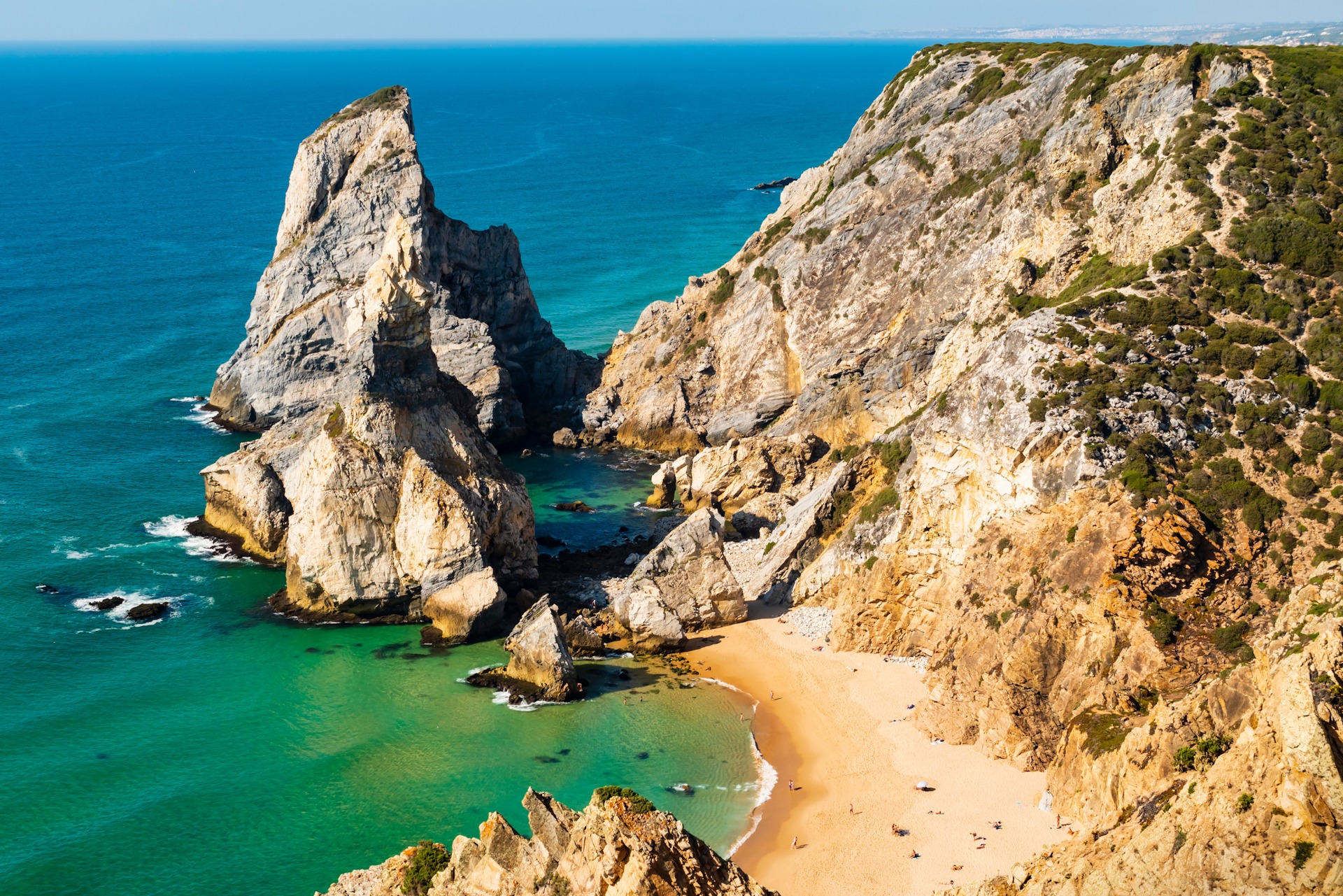 Amazing steep cliffs and stunning rocky formations Naturist Beach Praia da Ursa Lissabon 1920x1280 sp Amazing steep cliffs and stunning rocky formations Naturist Beach Praia da Ursa Lissabon