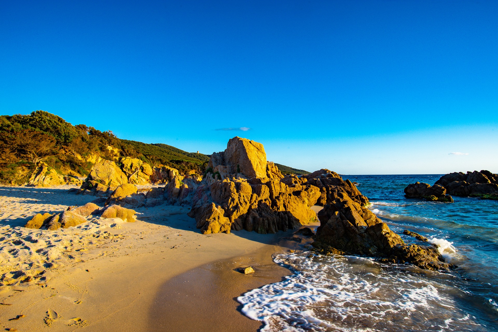 De Küste Korsika in der Abendsonne - Plage de Cupabia Sotavento beach , Fuerteventura, Canary Islands, Spain
