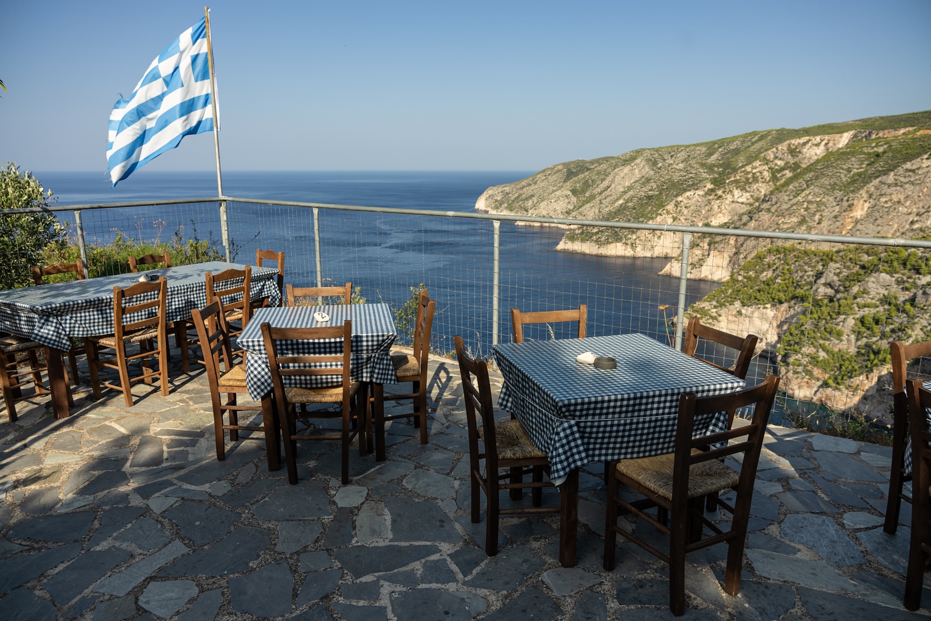 Greek tavern on Viewpoint of Cliffs in Kambi in Zakinthos Greece FKK-Lifestyle