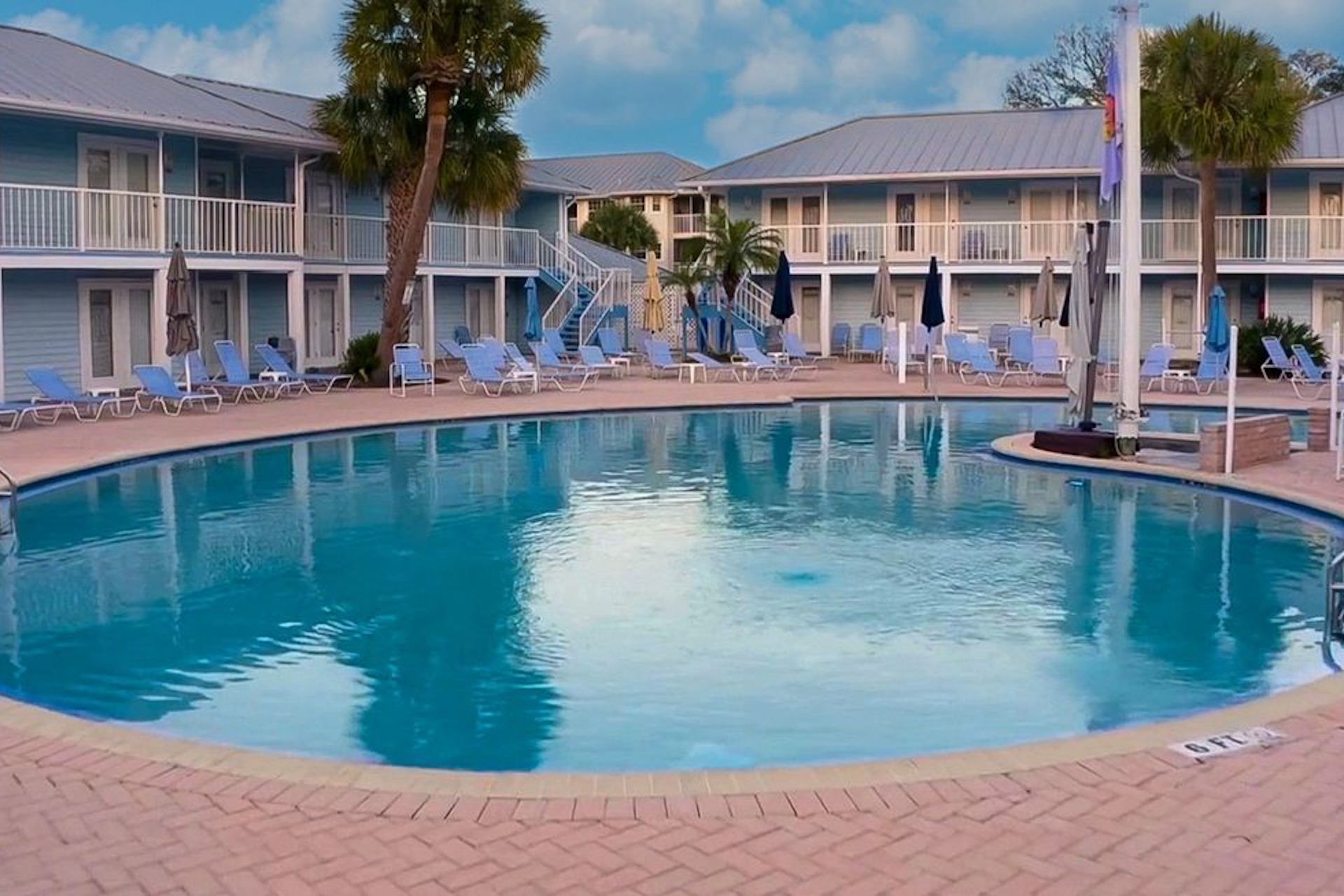 Paradise Lakes Resort (Lutz) Nudist Resort Florida FKK-Lifestyle