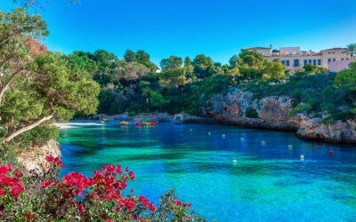 FKK-Urlaub im Spätsommer: Mallorca wartet auf dich !