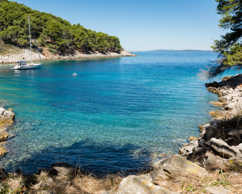 cres westküste Charco del Palo Naturpools – FKK-Ort mit Lavabecken und Meerblick auf Lanzarote