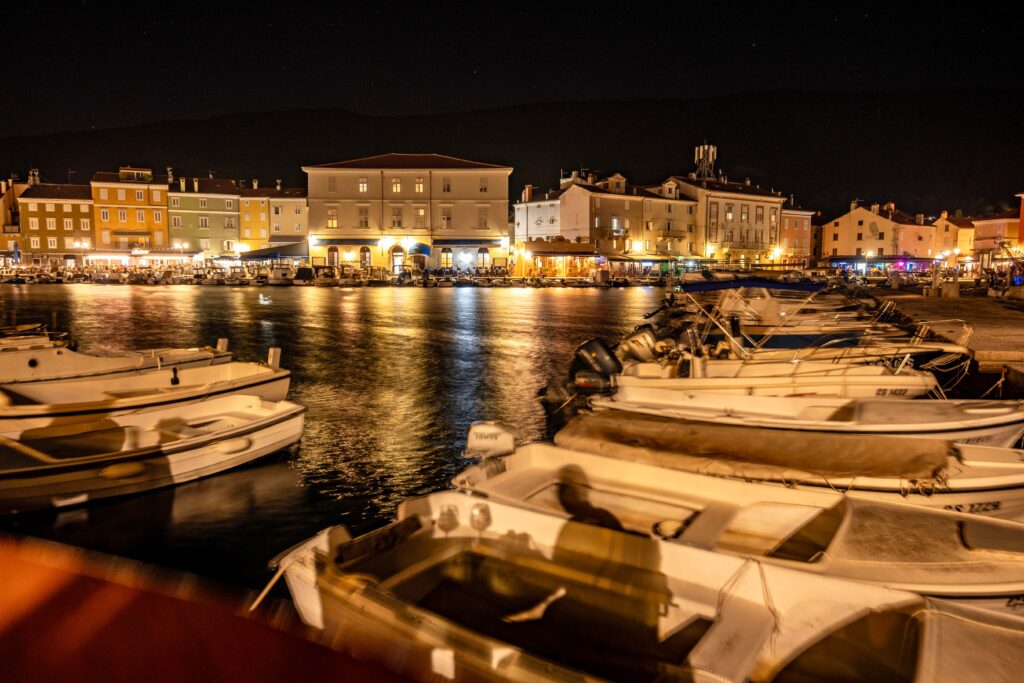 naked girls on the beach 1280x1920 sp