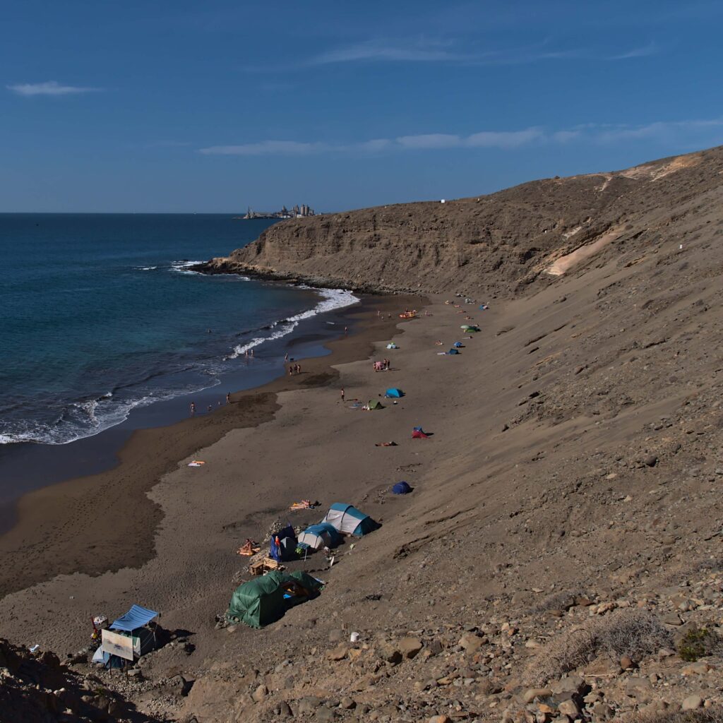 AdobeStock_496434901 (1) Playa de Maspalomas Gran Canaria FKK Strand mit Dünen und Meerblick