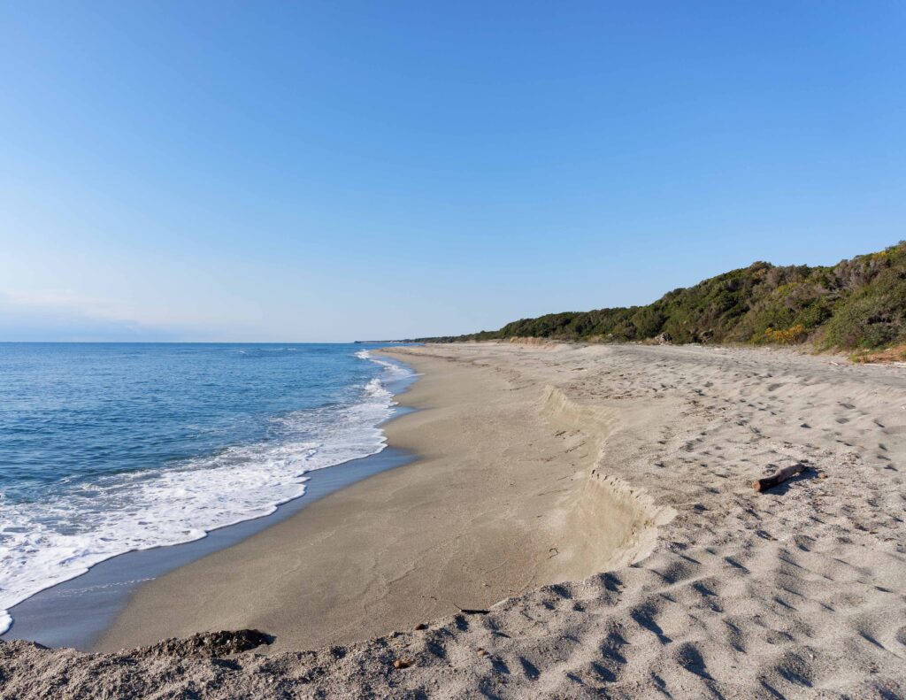 Linguizzetta beach in the eastern coast of Corsica i Naturist Park Koversada bei Vrsar mit Meer, Inseln und FKK-Stränden