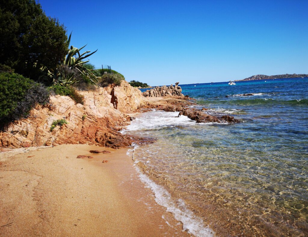 Sardinien Naturist Park Koversada bei Vrsar mit Meer, Inseln und FKK-Stränden