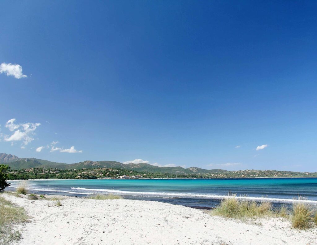 plage corse Naturist Park Koversada bei Vrsar mit Meer, Inseln und FKK-Stränden