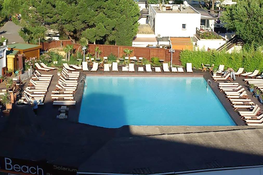 Casa Blanca Charco del Palo – FKK-Apartmentanlage mit Pool auf Lanzarote