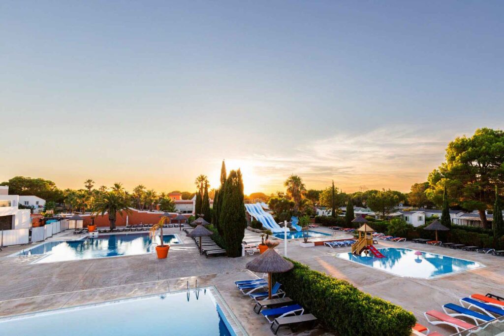 Casa Blanca Charco del Palo – FKK-Apartmentanlage mit Pool auf Lanzarote